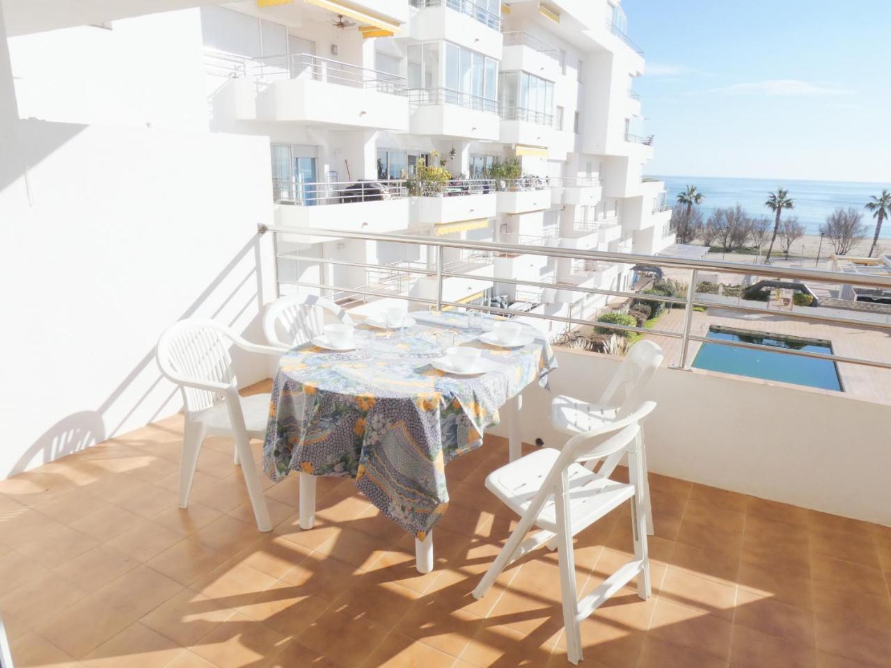 Mare Nostrum 131 Roses Exterior photo